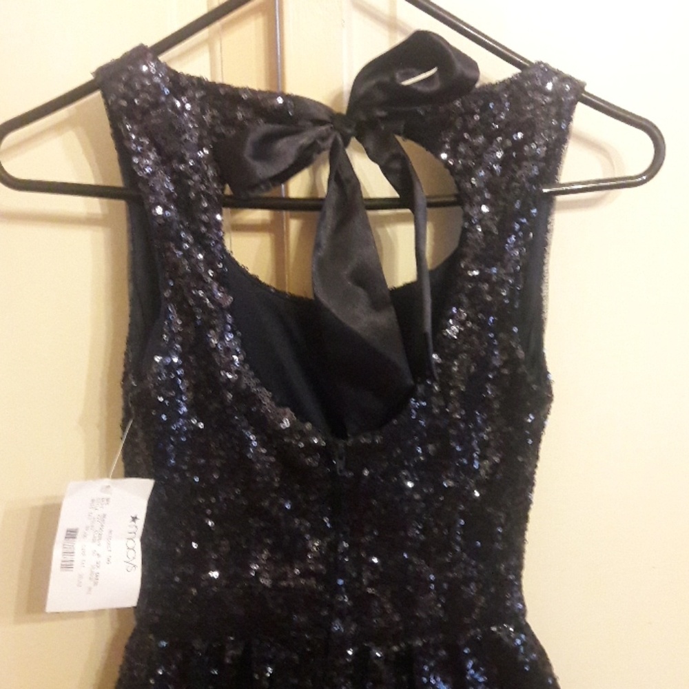 πHost PickπRoyal Blue Sequined Tulle Dressπ - Picture 3 of 7